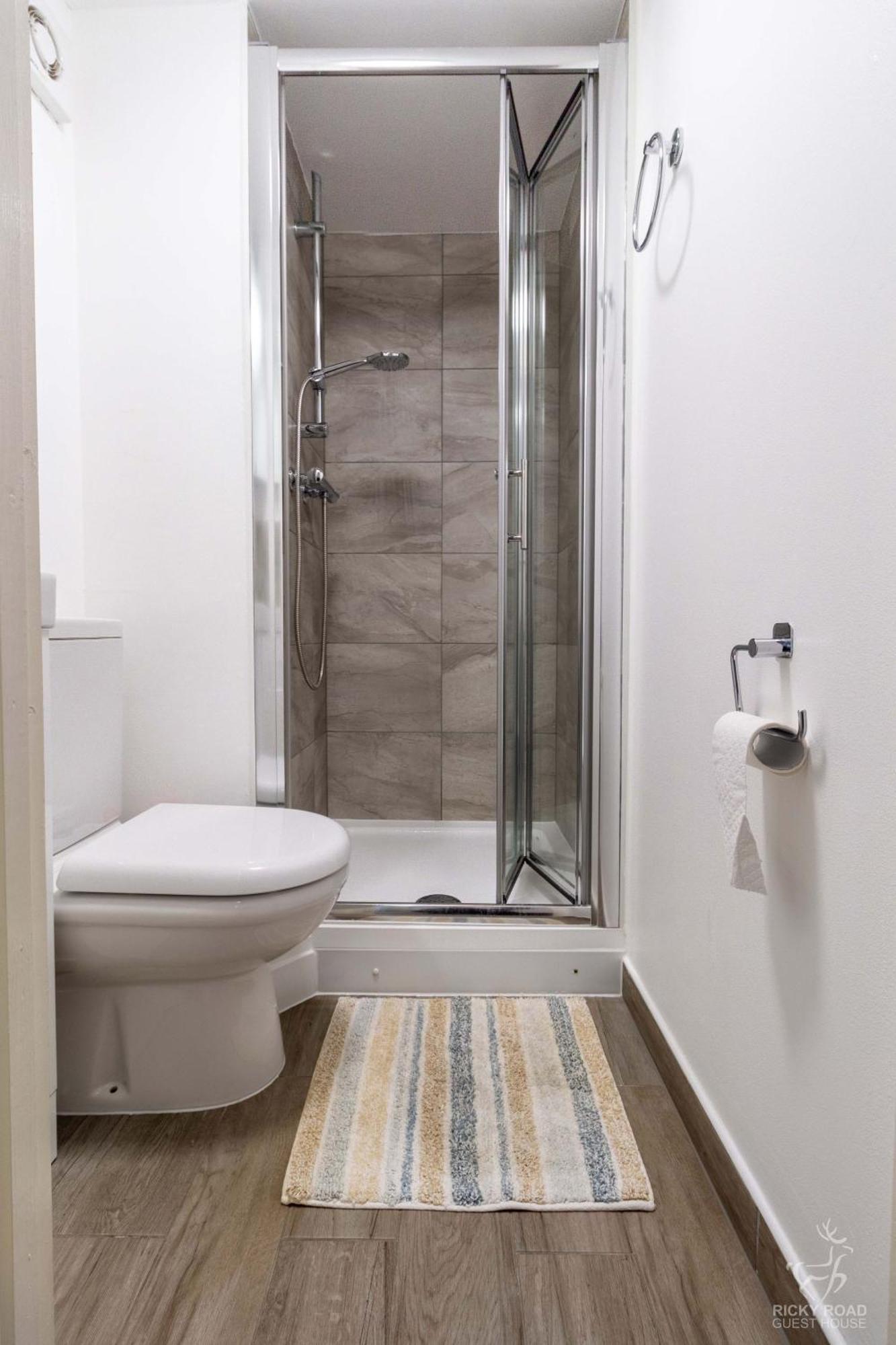 Ricky Road Guest House - Premium Watford  Pokój zdjęcie
