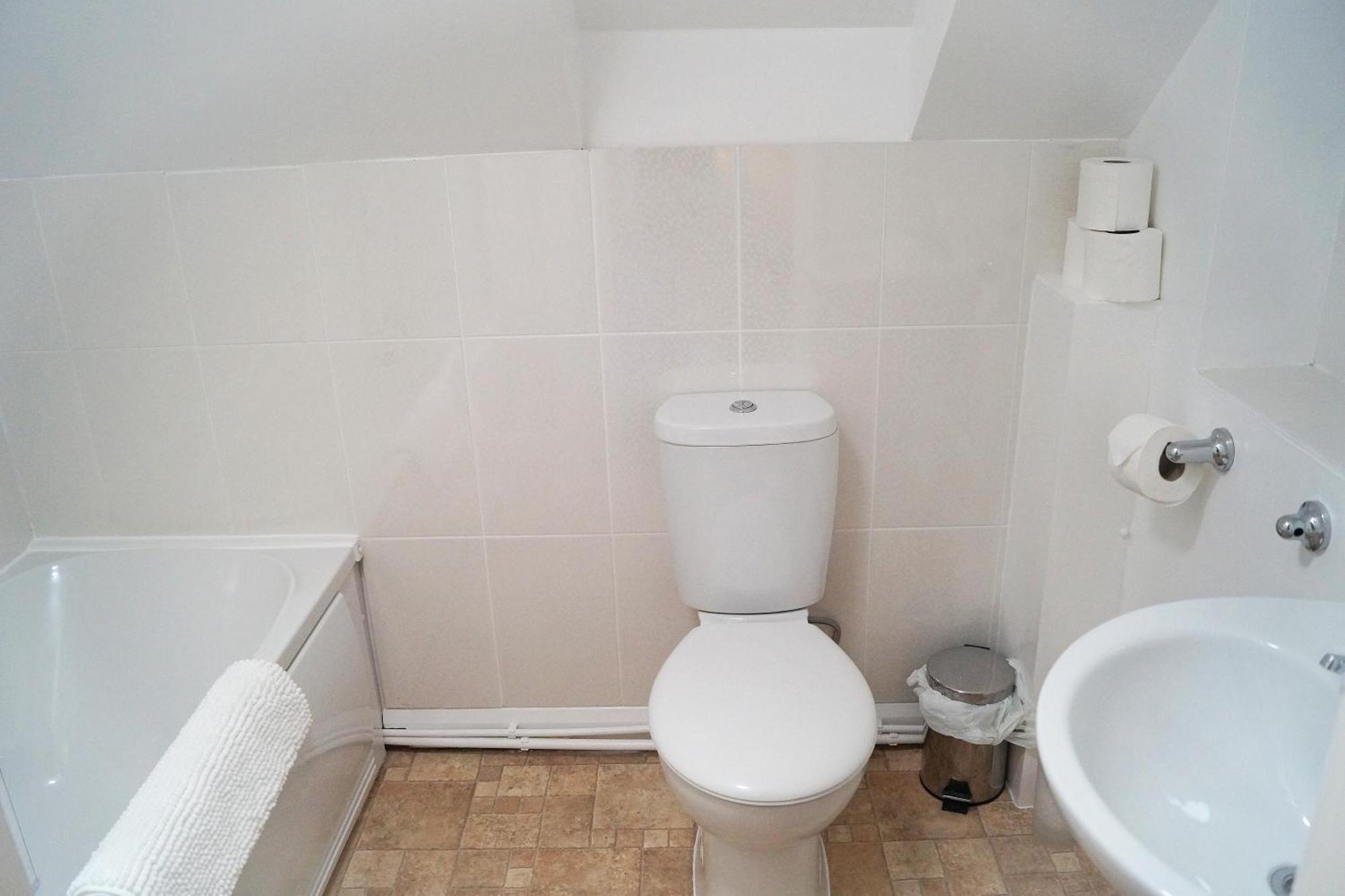 Ricky Road Guest House - Premium Watford  Pokój zdjęcie
