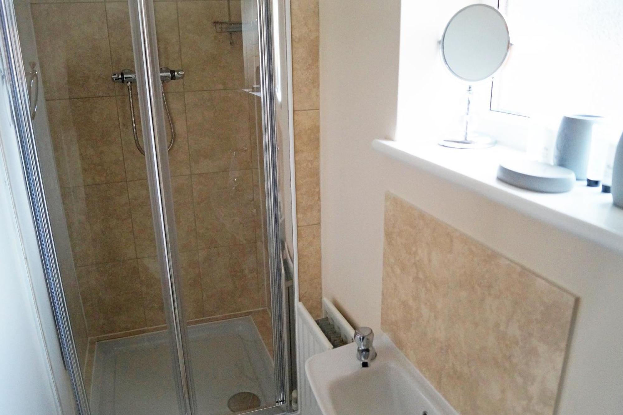 Ricky Road Guest House - Premium Watford  Zewnętrze zdjęcie