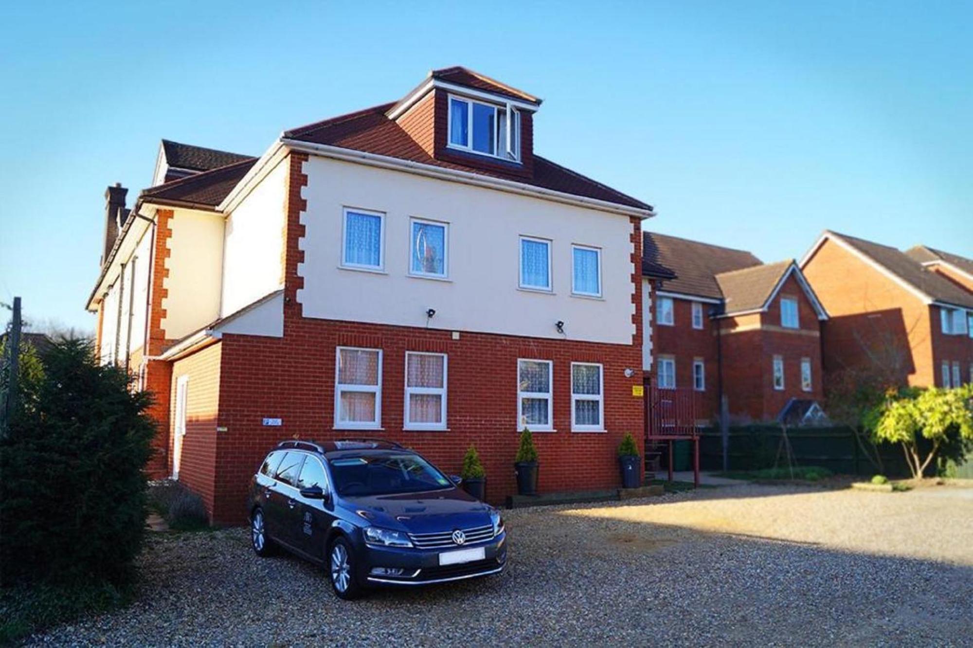 Ricky Road Guest House - Premium Watford  Zewnętrze zdjęcie
