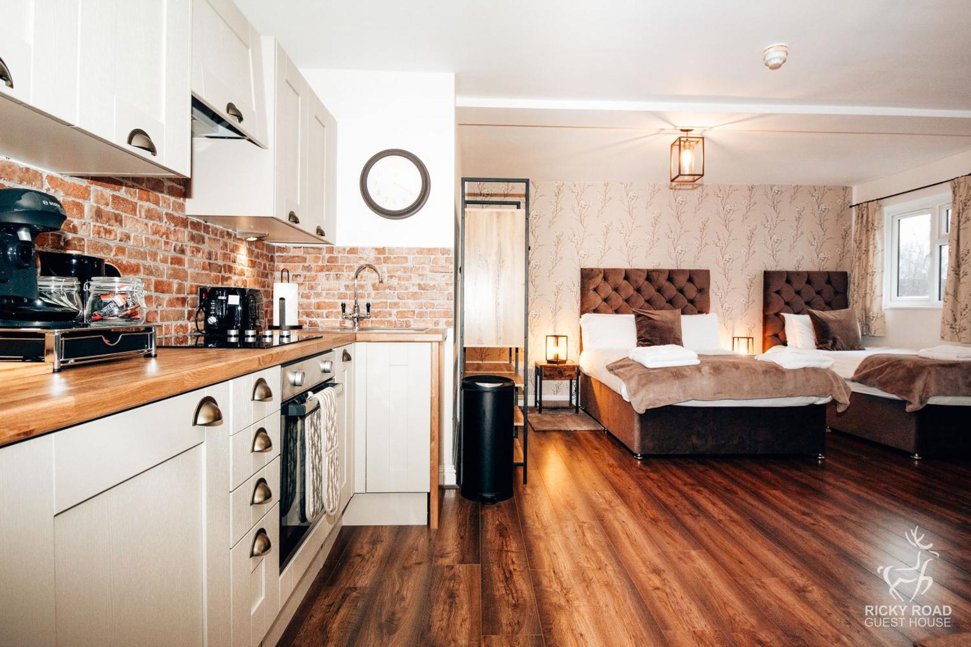 Ricky Road Guest House - Premium Watford  Zewnętrze zdjęcie