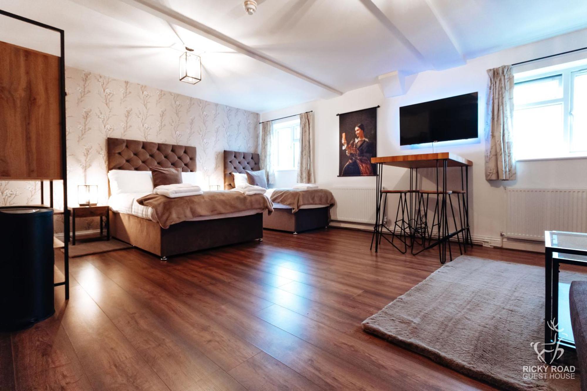 Ricky Road Guest House - Premium Watford  Zewnętrze zdjęcie
