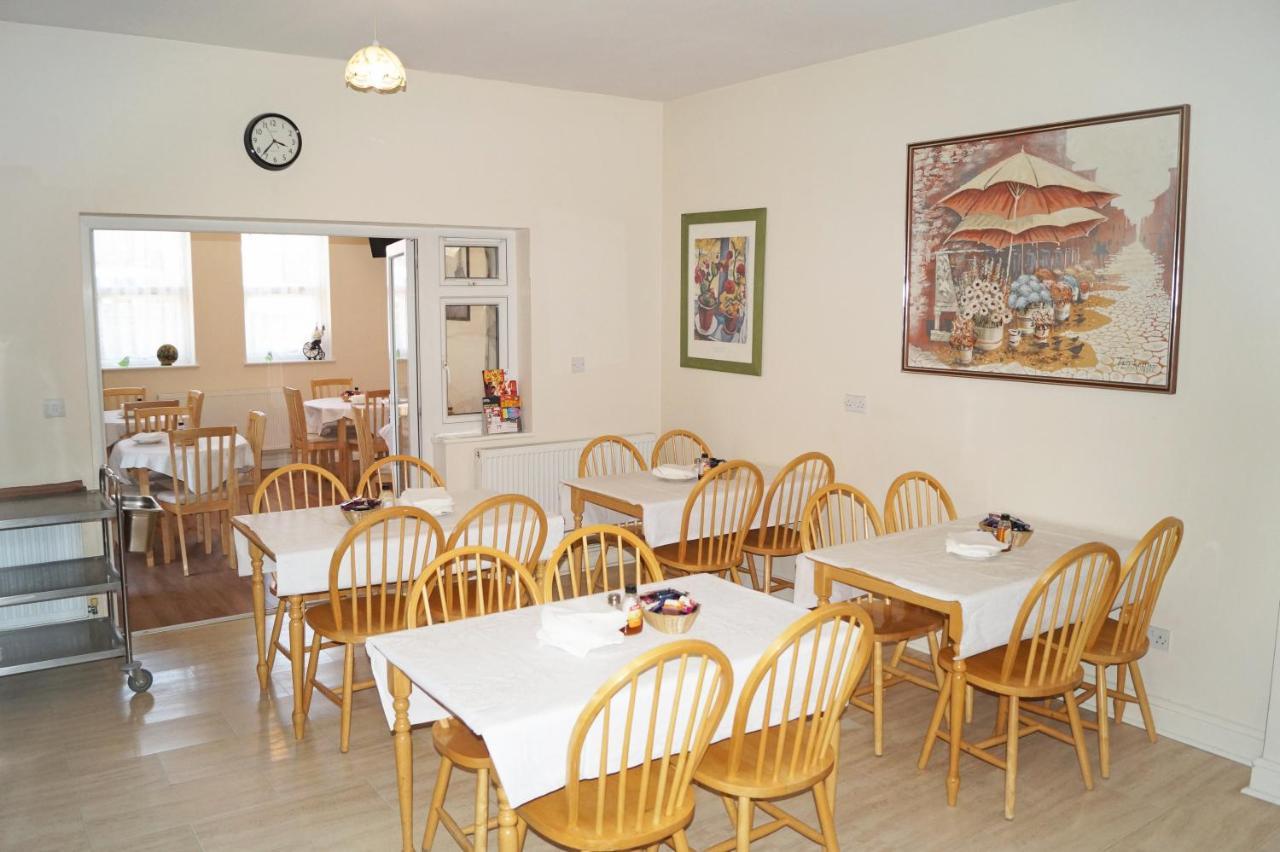 Ricky Road Guest House - Premium Watford  Zewnętrze zdjęcie