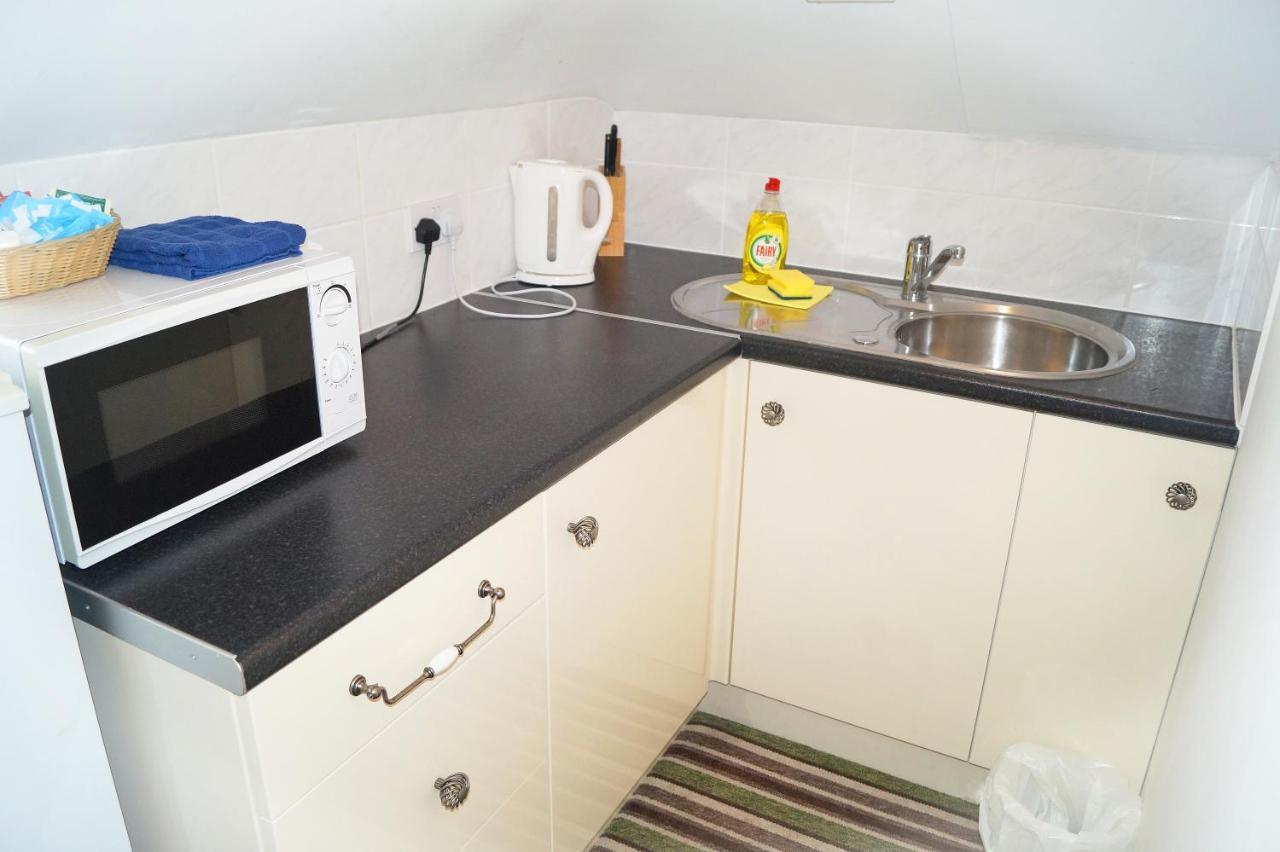 Ricky Road Guest House - Premium Watford  Zewnętrze zdjęcie
